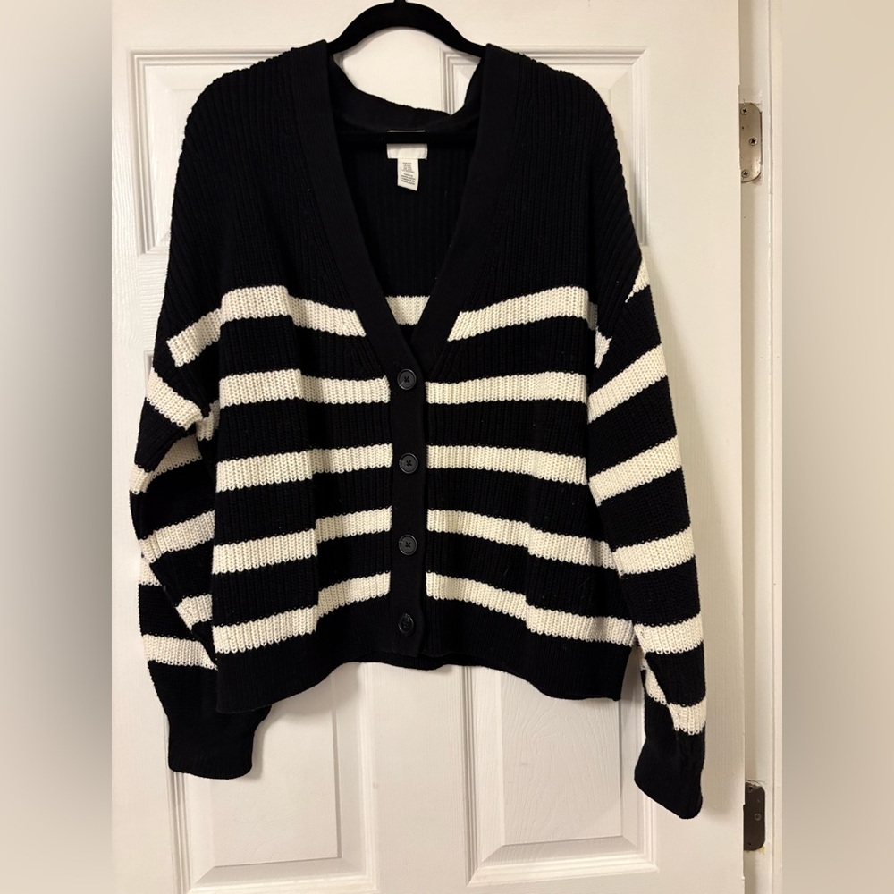 H&M Sweater Cardigan
